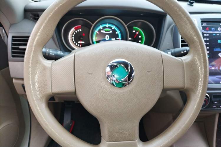 Used Dongfeng Junfeng E11K 2019 Standard Model