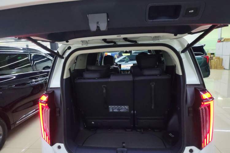 Used GAC Trumpchi Xiangwang M8 2025 Kunkun Series Ultra First-Class Cabin Trunk