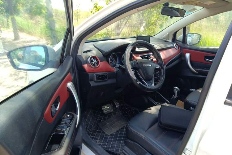 Used Haval H1 2015 1.5L AMT Luxury Model