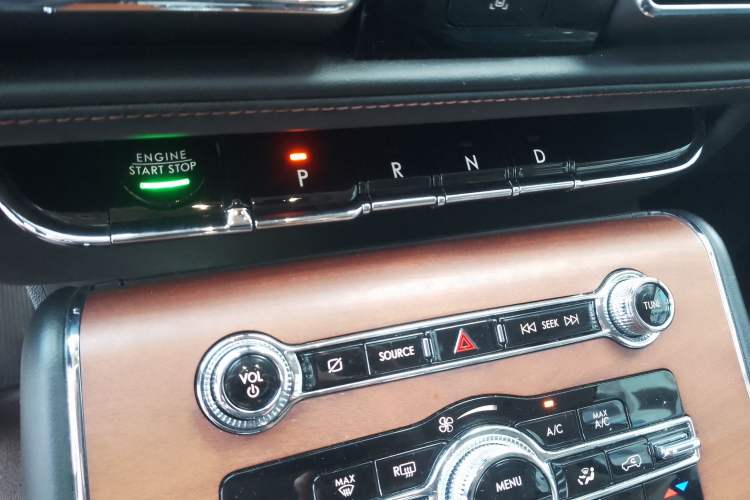 Used Lincoln Aviator 2022 3.0T V6 Four-Wheel Drive Luxury Edition