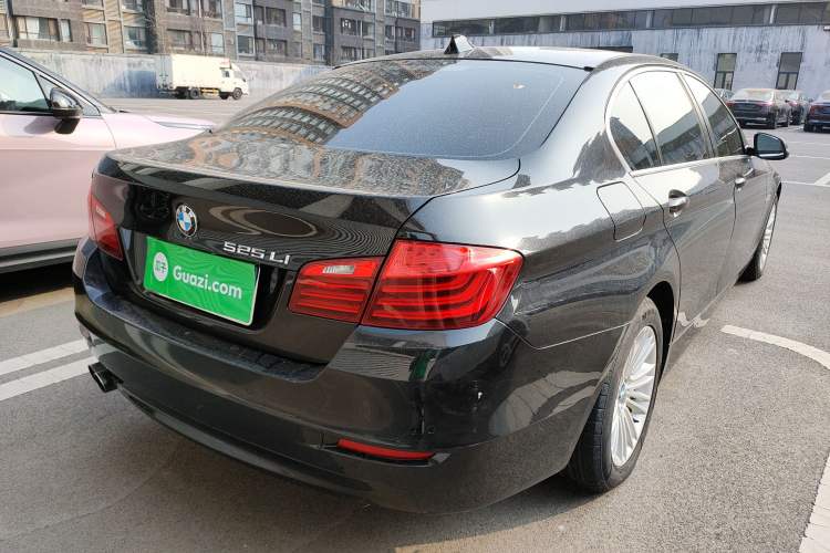 Used BMW 5 Series 2014 525Li Leading Model