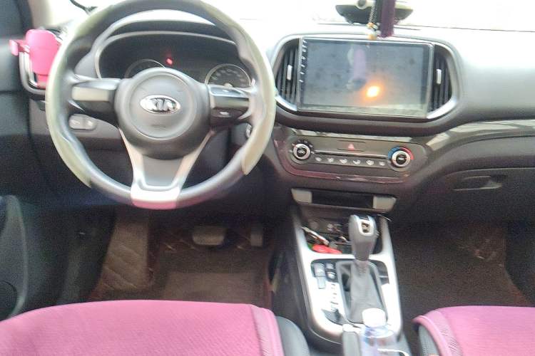 Used Kia KX3 2015 1.6L Automatic Two-Wheel Drive DLX
