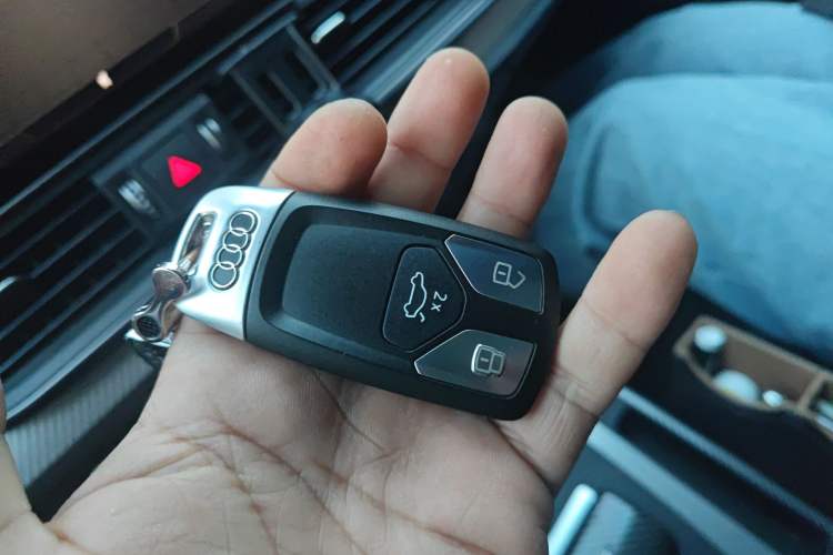 Used Audi Q5L 2018 45 TFSI Prestige Fashion Edition China VI Emission Standard
