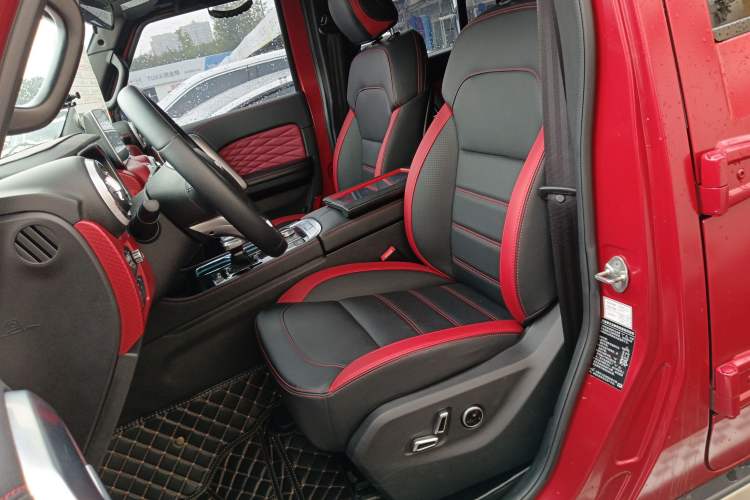 Used BAIC Off-Road BJ40 2021 2.0D Automatic Four-Wheel Drive Blade Hero Edition Adventurer Type
