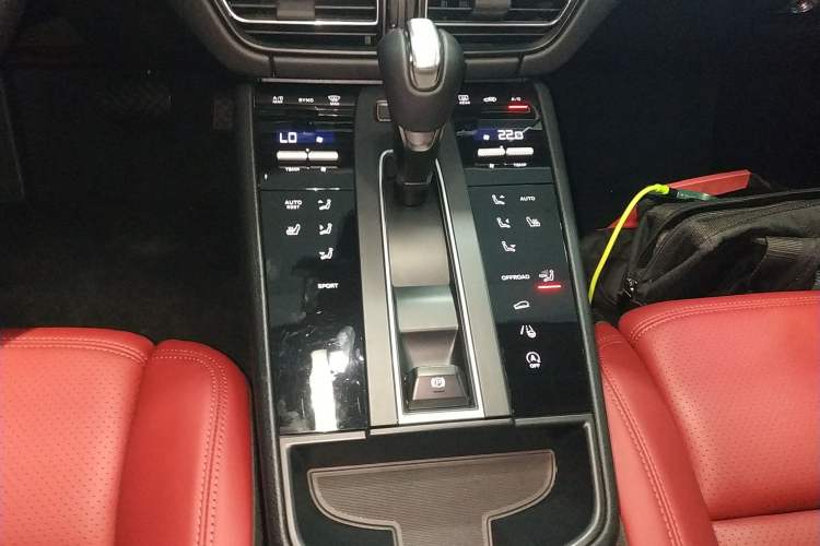 Used Porsche Macan 2022 Macan 2.0T
