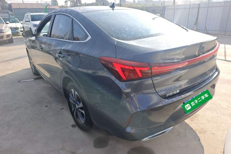 Used CHANGAN Eado 2023 Changan Edition PLUS Blue Whale NE 1.4T GDI DCT Prestige Version