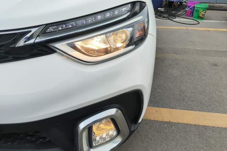 Used Dongfeng Aeolus AX4 2017 1.6L DCT Trendy Style
