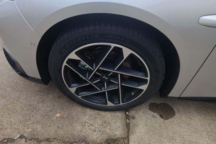 Used XPeng P7+ 2024 Ultra-Long Range Max Exterior 4