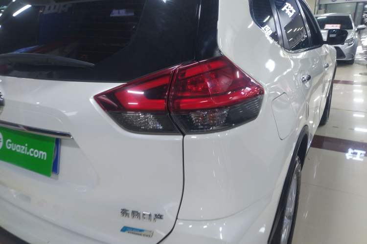 Used Nissan X-Trail 2017 2.0L CVT Comfort Edition 2WD Exterior 3