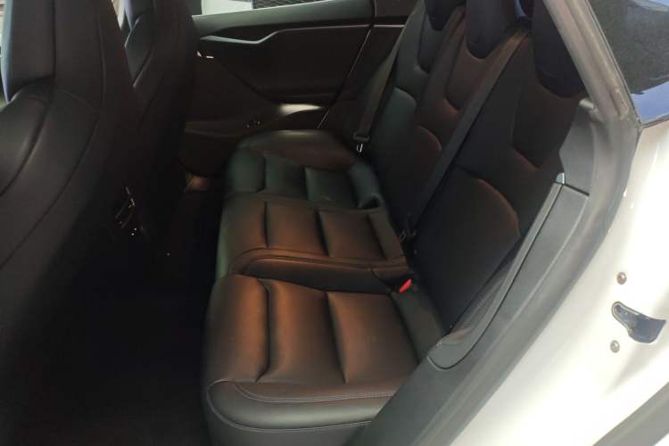 Used Tesla Model S 2019 Standard Range Version
