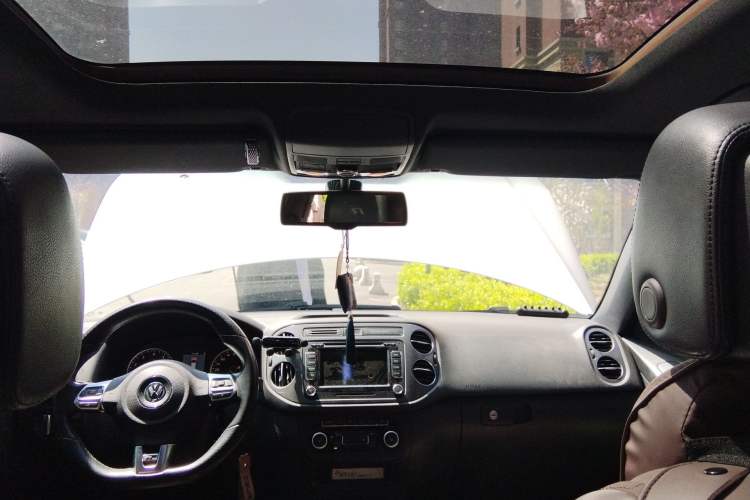 Used Volkswagen Tiguan 2012 2.0 TSI Comfort Edition Headliner