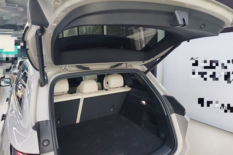 Used Li Auto L6 2025 Pro Smart Refresh Edition Trunk