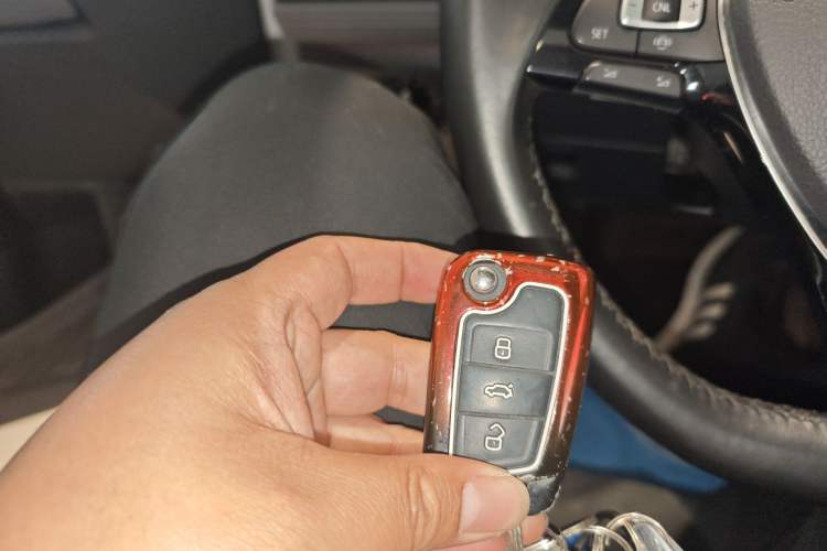 Used Volkswagen Sagitar 2020 280TSI DSG Luxury Version China VI Standard Vehicle Key