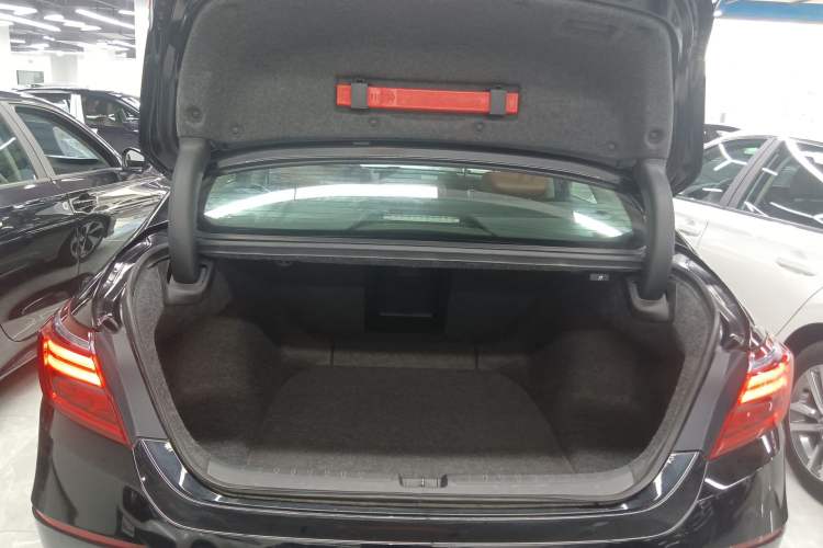 Used Honda Inspire 2019 Rui·Hybrid 2.0L Jing Shang Edition China VI Trunk