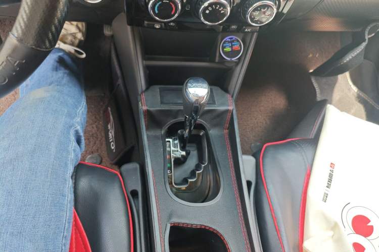 Used Toyota Vios 2021 1.5L CVT Innovation Edition Gear Lever