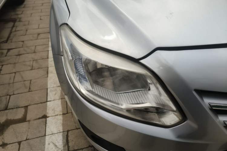 Used CHANGAN Alsvin V3 2012 1.3L Manual Comfort Version China V Standard Right Front Headlight