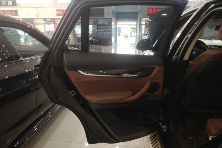 Used BMW X6 2018 xDrive28i