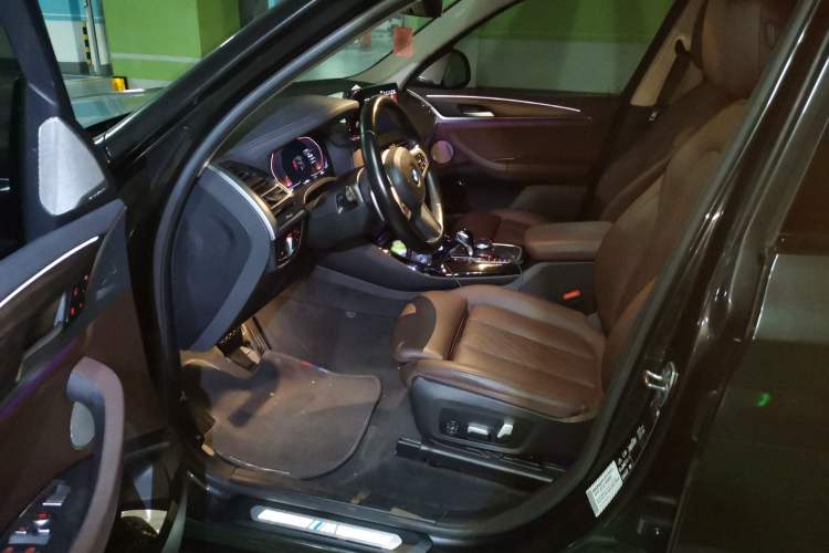 Used BMW X3 2022 Facelift xDrive30i Luxury Edition M Night Edition Package Driver Seat