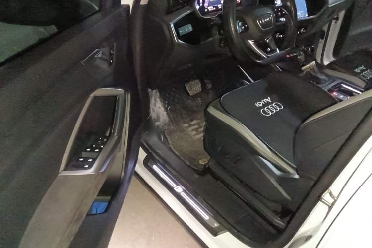 Used Audi Q3 2021 35 TFSI Fashion Dynamic Model