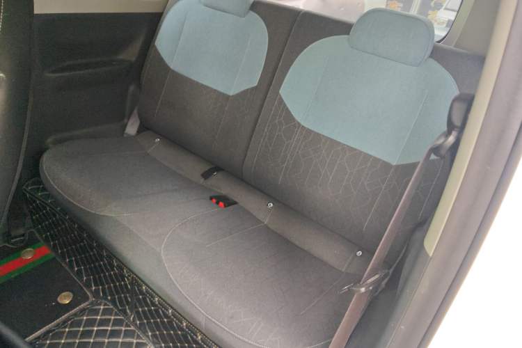 Used Geely Galaxy Panda 2024 Panda Mini 200km Endurance Bear Left Rear Seat