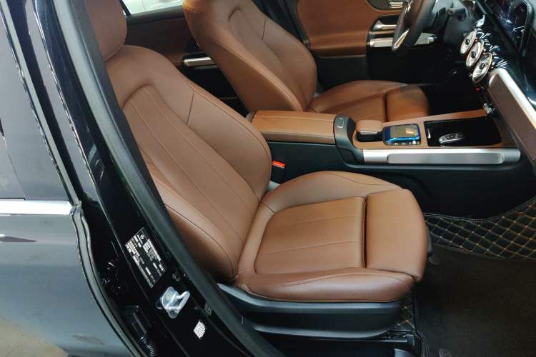 Used Mercedes-Benz GLB 2024 GLB 220 Fashion Model