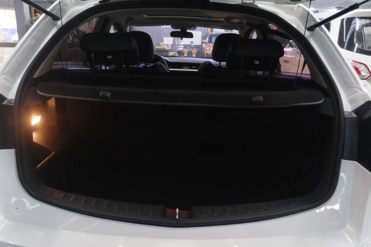 Used Geely Auto Vision X3 2019 Upgraded Model 1.5L Manual Luxury Version
