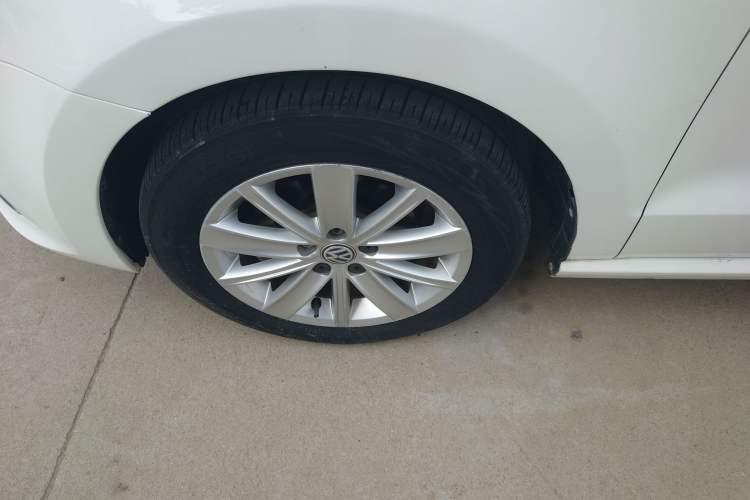 Used Volkswagen Polo 2014 1.6L Automatic Comfort Edition