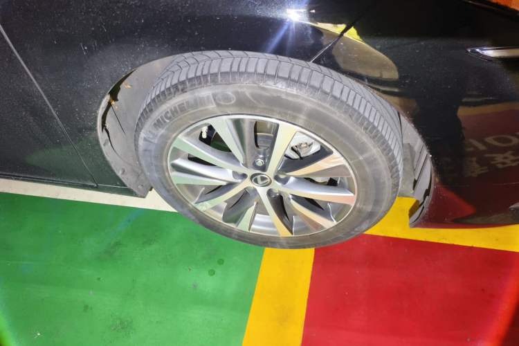 Used Lexus ES 2018 300h Premier Edition China V Standard
