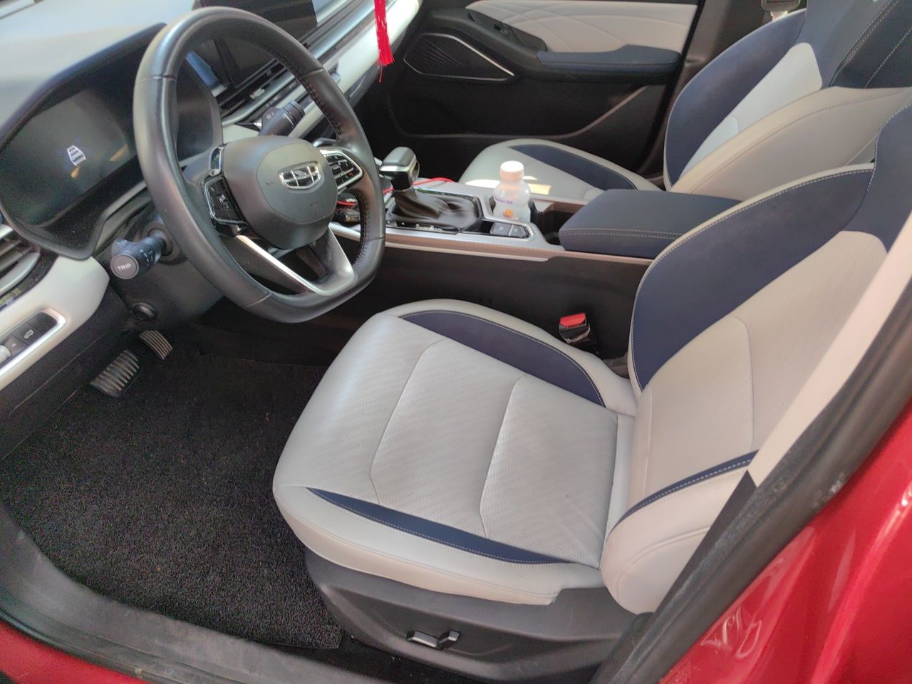Geely Auto Emgrand 2022 4th Generation 1.5L CVT Flagship Model — снимка 15