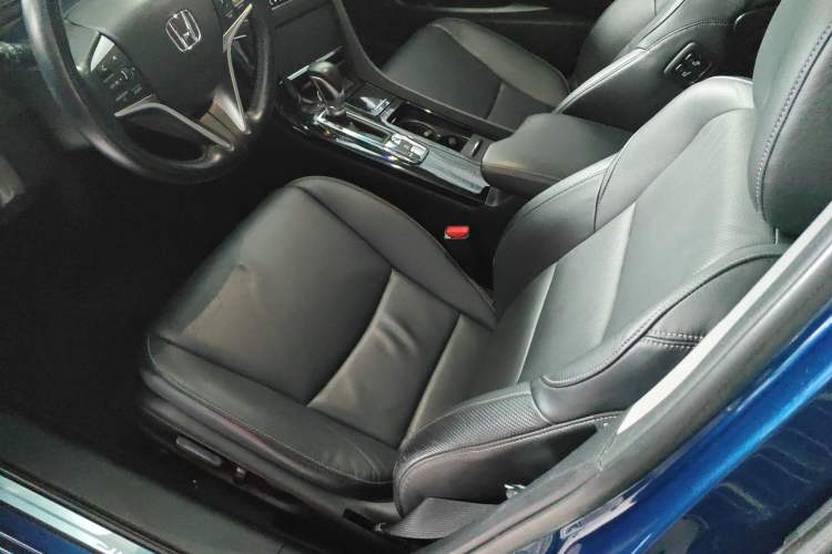 Used Honda Spirior 2015 2.4L Prestige Edition
