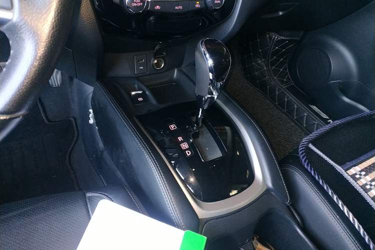 Used Nissan X-Trail 2021 2.0L CVT 2WD XL ITS SmartConnect Comfort Edition Gear Lever