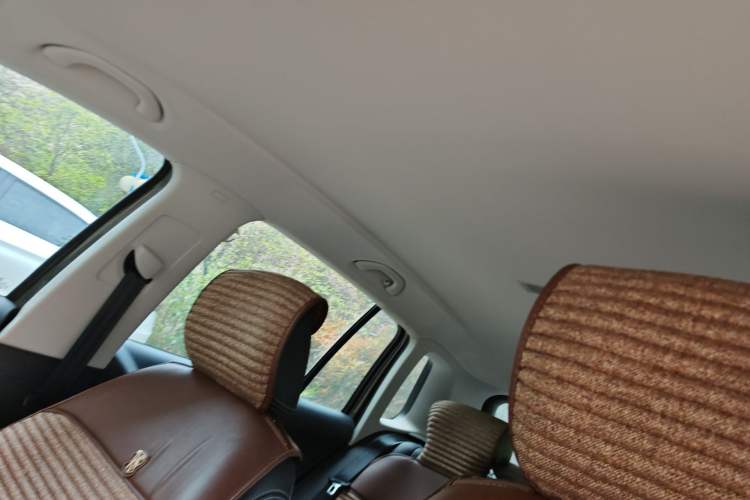 Used Volkswagen Tiguan 2016 280TSI Automatic Two-Wheel-Drive Silk Road Style Edition Headliner