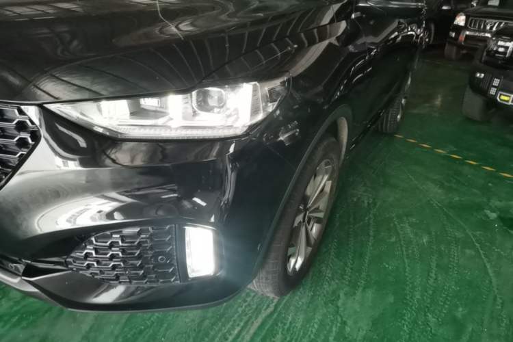 Used Wey VV6 2018 2.0T Two-Wheel Drive Flagship Version China V Standard
