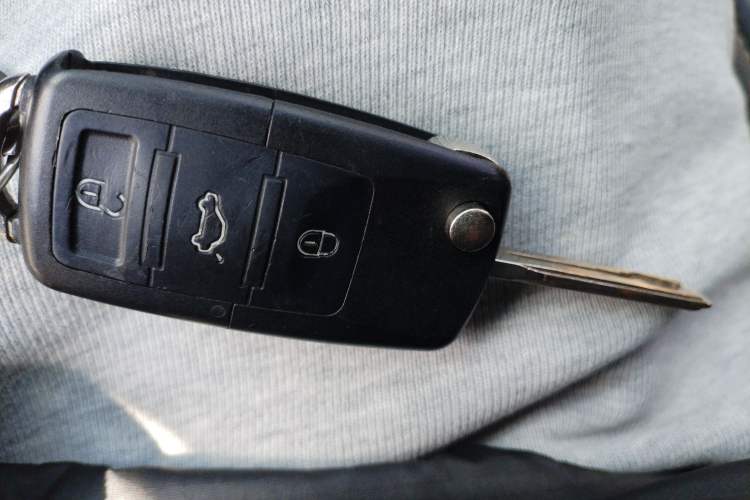 Used Kia Sportage R 2012 2.0L Automatic Two-Wheel Drive GL Trim Vehicle Key