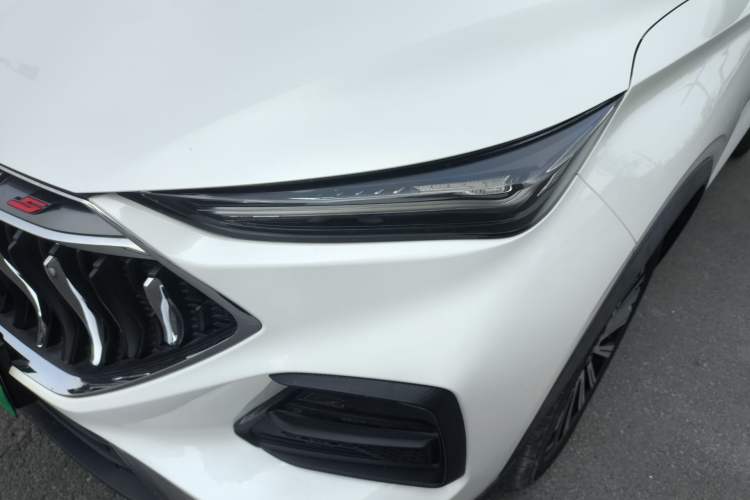 Used CHANGAN OSHAN X5 2021 1.5T DCT Prestige Edition Left Front Headlight