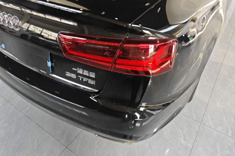 Used Audi A6L 2018 35 TFSI Collector's Edition Right Rear Taillight