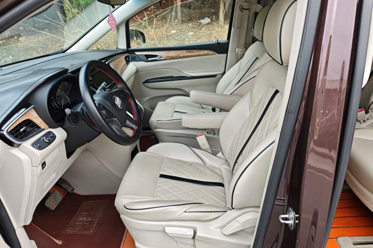 Used Buick GL8 2018 ES 28T Comfort Model China VI Standard Left Front Seat