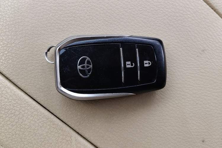 Used Toyota Highlander 2015 2.0T Four-Wheel Drive Luxury Edition 7-Seater
