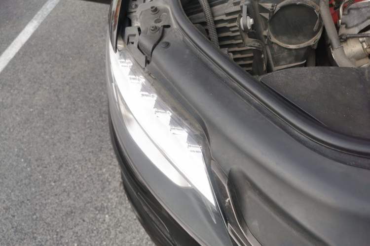 Used Audi Q7 2014 35 TFSI Sport Edition Right Front Headlight