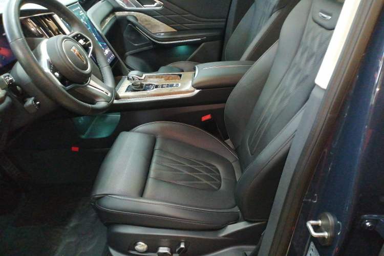 Used Hongqi HS7 2023 2.0T Automatic All-Wheel-Drive Flagship Edition Six Seats Left Front Seat