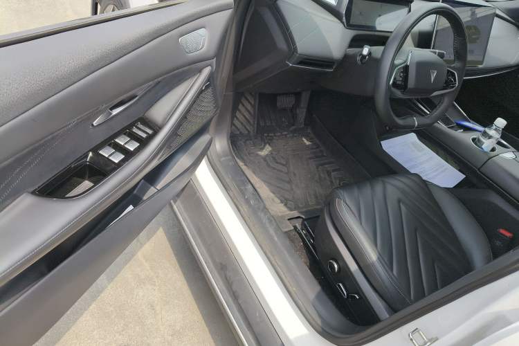 Used Deepal SL03 2023 200Max Range-Extended Version Driver Seat