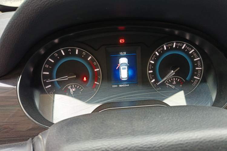 Used Haval H2 2016 Red-Label 1.5T Manual Two-Wheel Drive Luxury Model