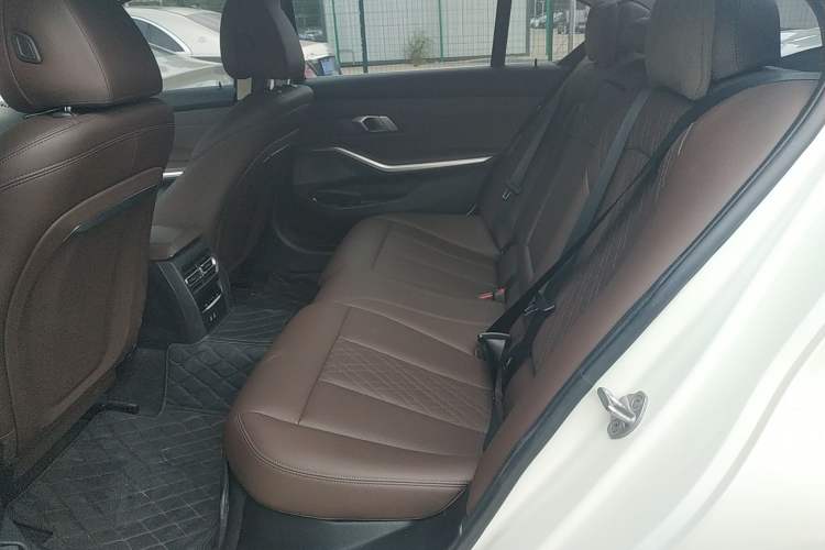 Used BMW i3 2024 eDrive 35 L Left Rear Seat