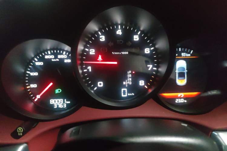 Used Porsche 718 2016 Cayman 2.0T Instrument Cluster