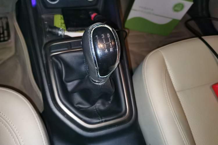 Used Changan Eado 2015 1.6L Manual Luxury Model China IV Standard