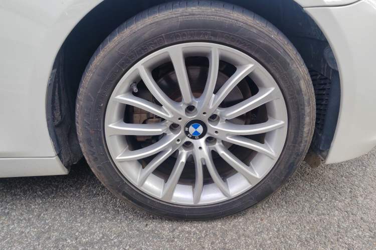 Used BMW 5 Series 2014 525Li Luxury Design Package