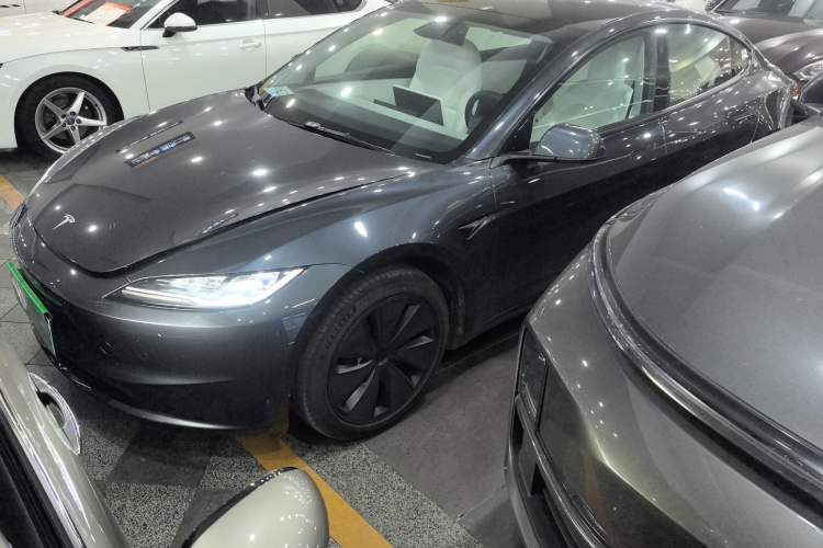Used Tesla Model 3 2023 Rear-Wheel-Drive Version