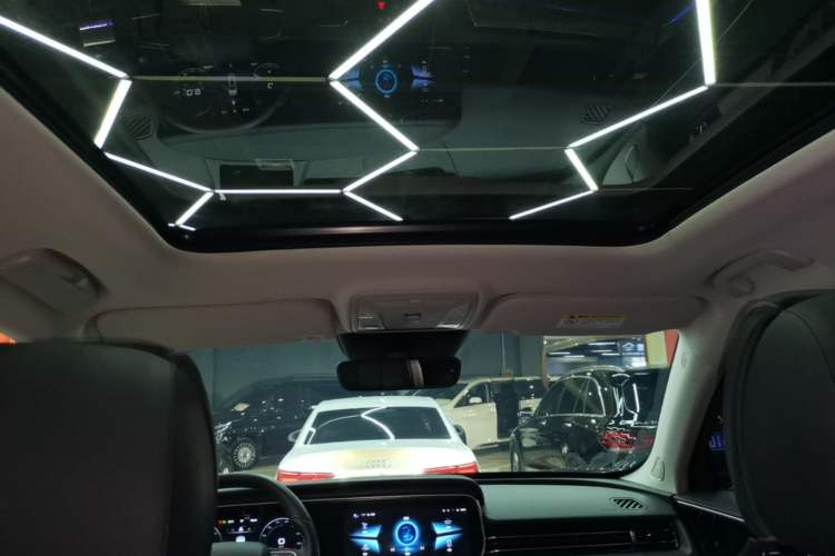 Used Hongqi HS5 2022 Revised Version 2.0T Smart Connect Flagship Edition
