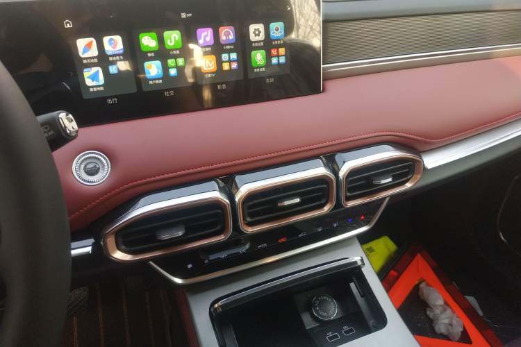 Used JETOUR X70 PLUS 2025 Champion Edition 1.5T DCT Champion MAX+ 5-seater
