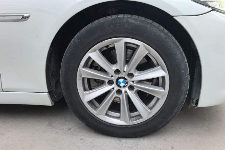 Used BMW 5 Series 2017 520Li Elegant Edition
